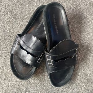 Band of Outsiders slides